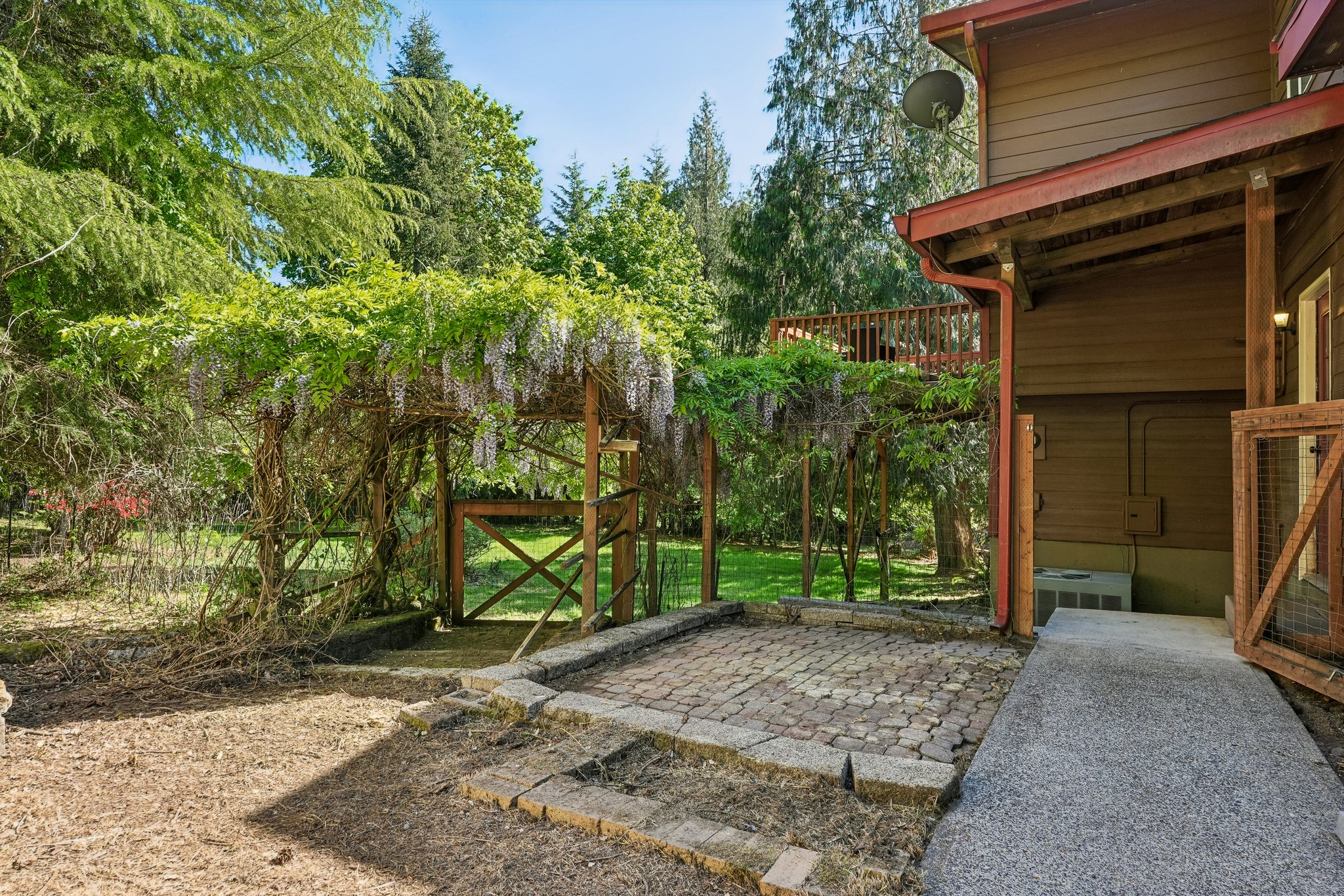NE 386th St-S1205-054.jpg