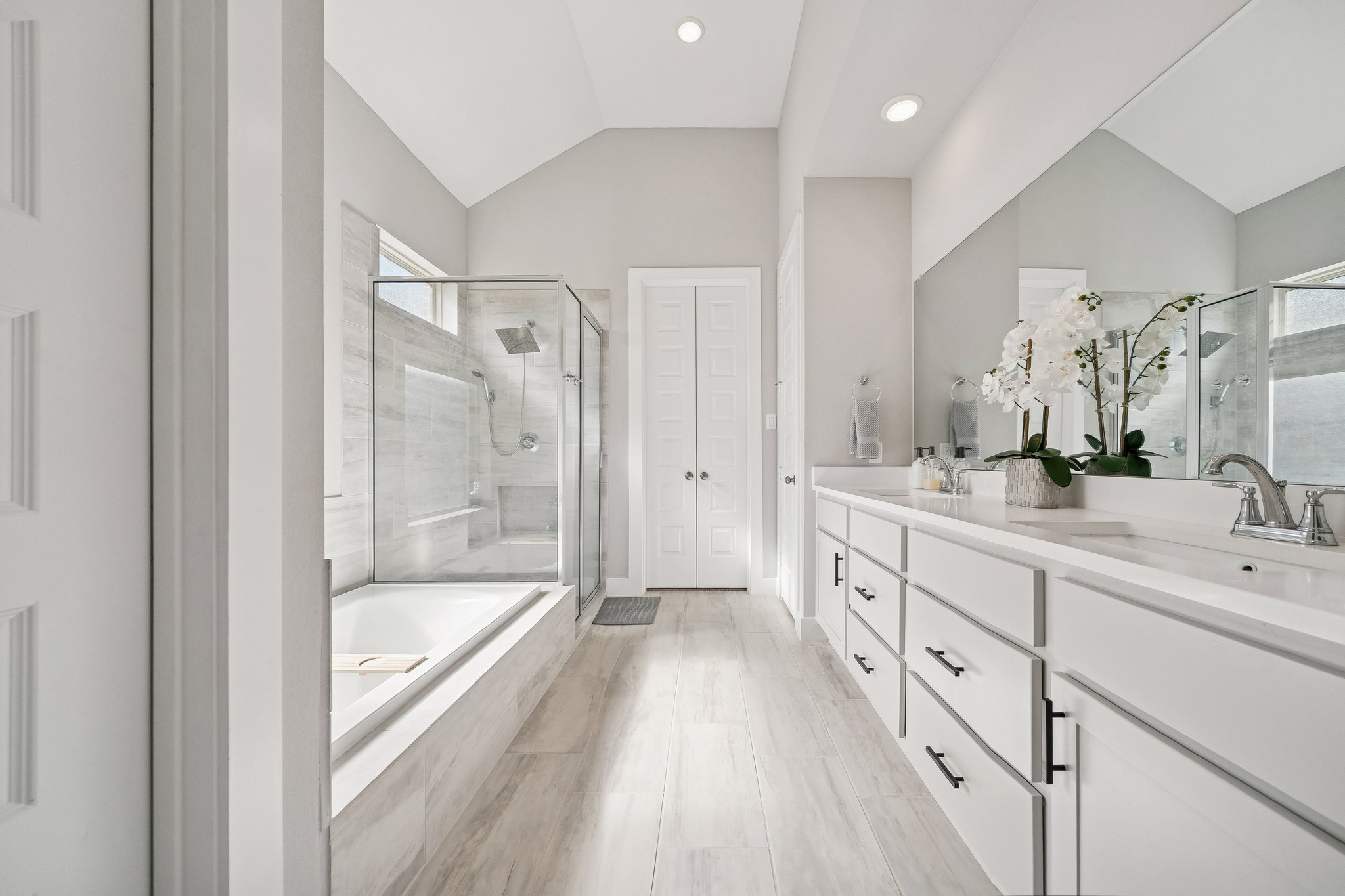 215 Nirnroot Ct, Montgomery, TX 77316-033.jpg