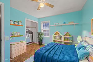 13_DSC09516 virtually staged.jpeg