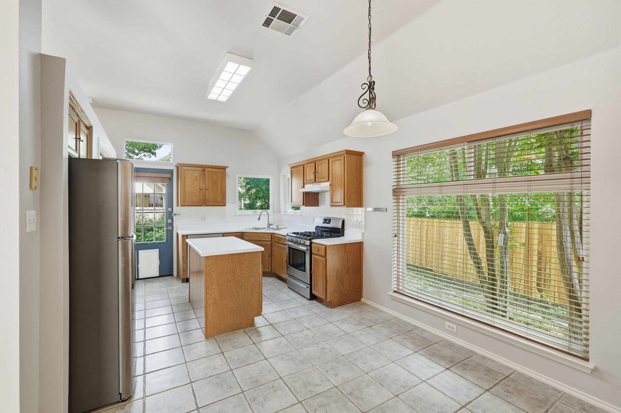 Breakfast Nook/Kitchen