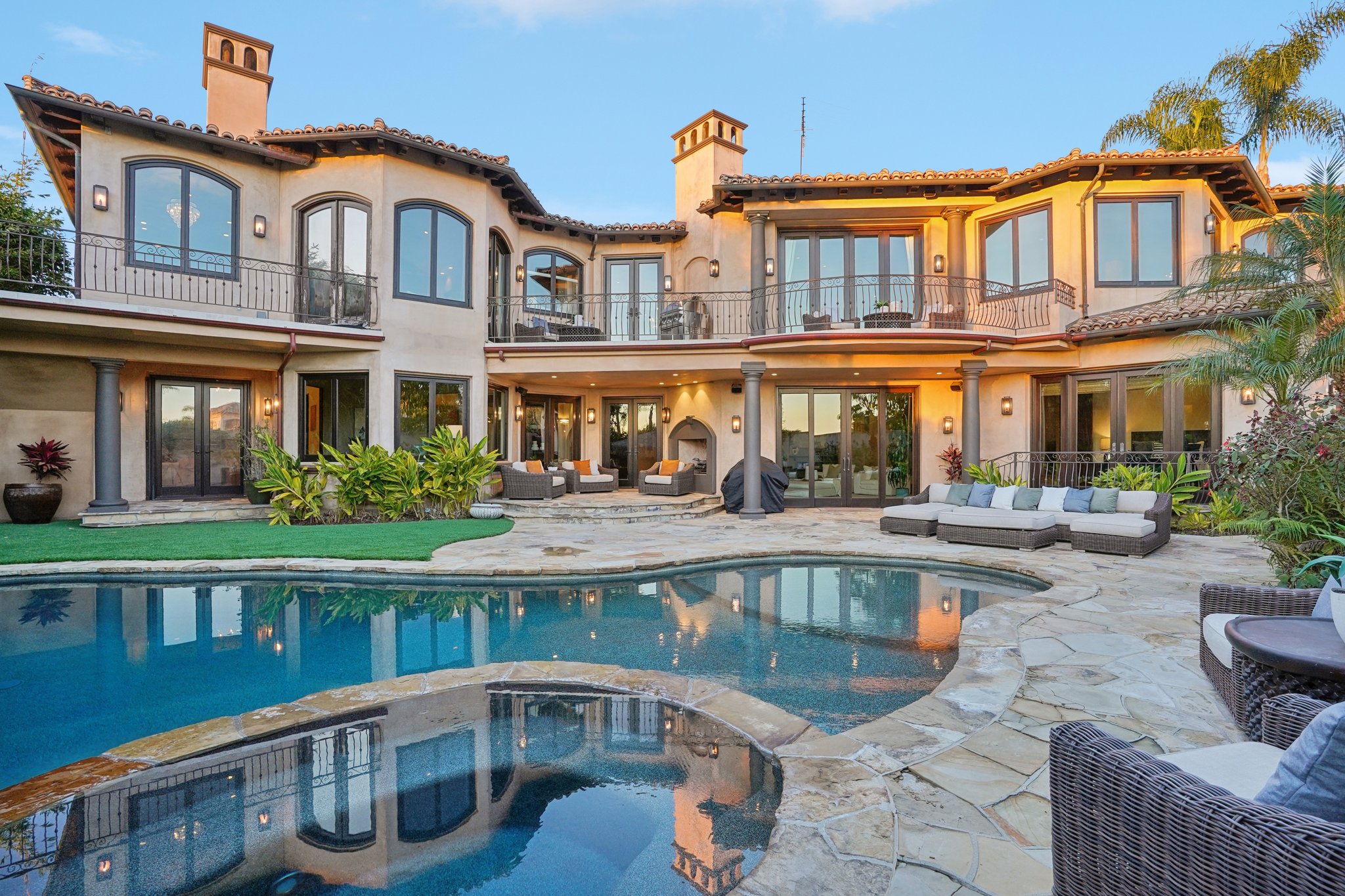 S Poinsettia Ave-S2102-007.jpg