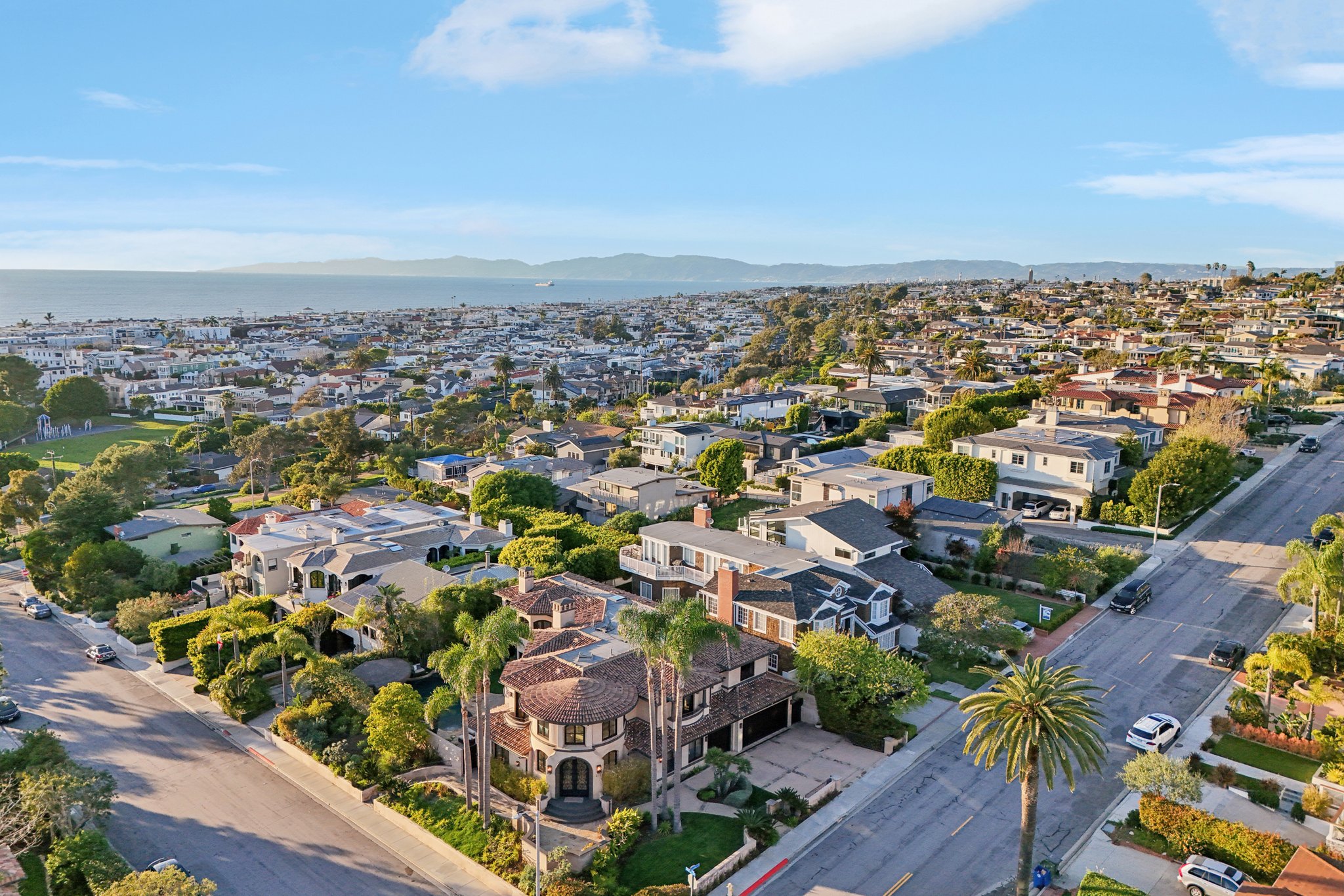 A-A-S Poinsettia Ave-S2102-013r.jpg