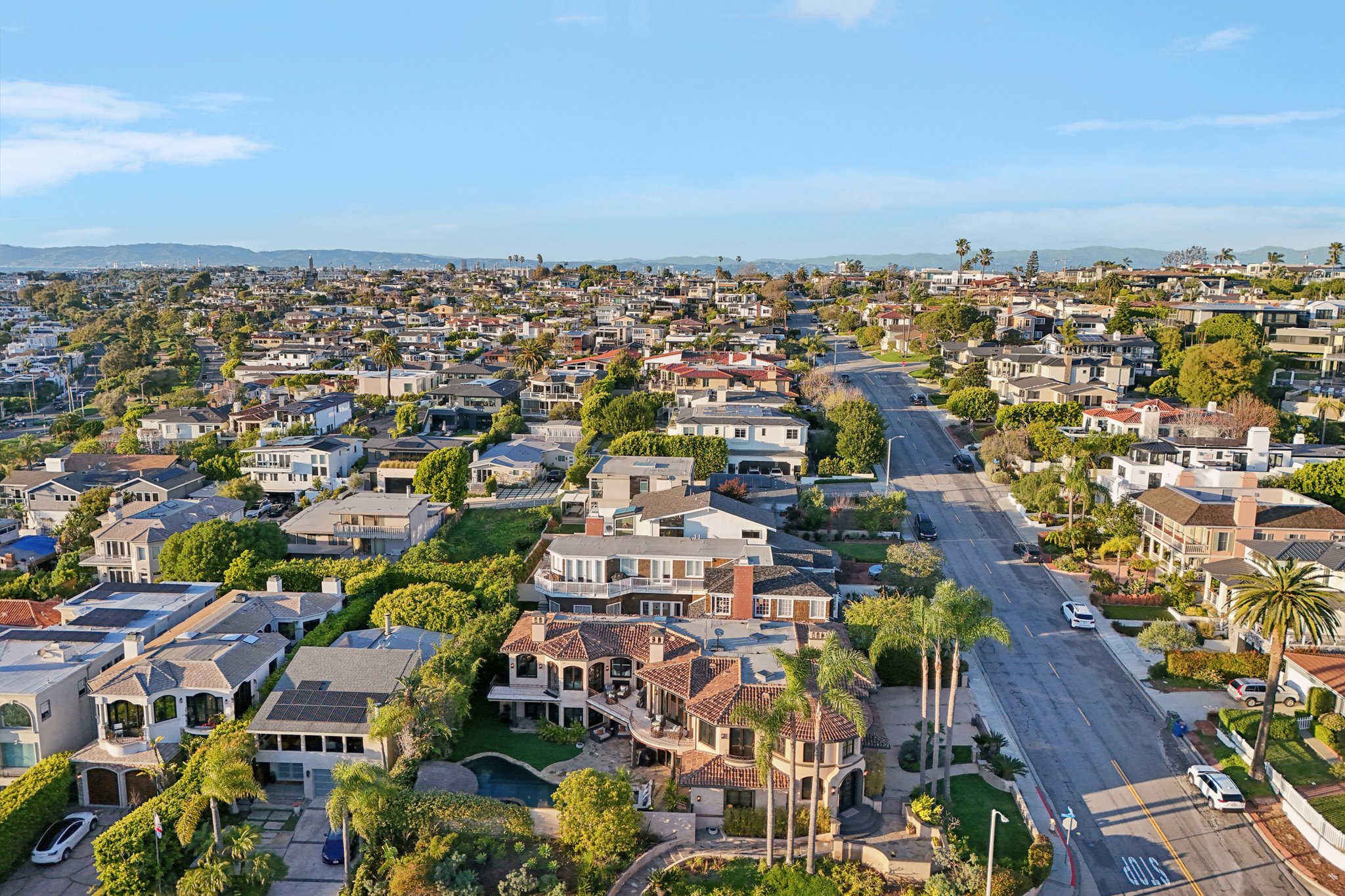 A-S Poinsettia Ave-S2102-012r.jpg