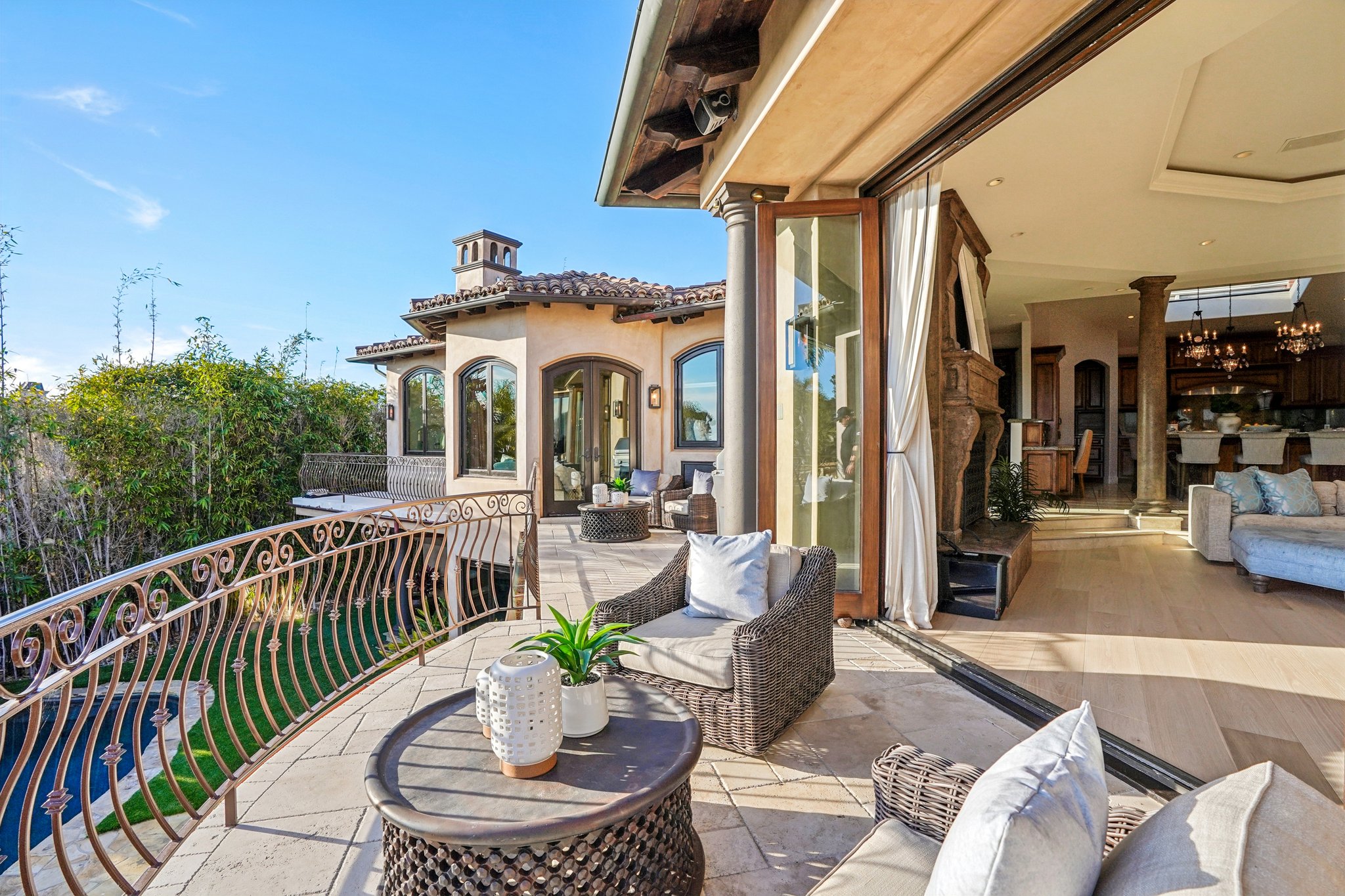 S Poinsettia Ave-S2402-016.jpg