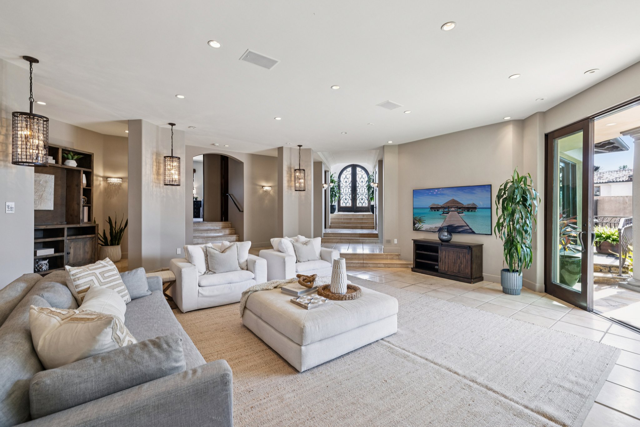 S Poinsettia Ave-S2402-008 (2).jpg