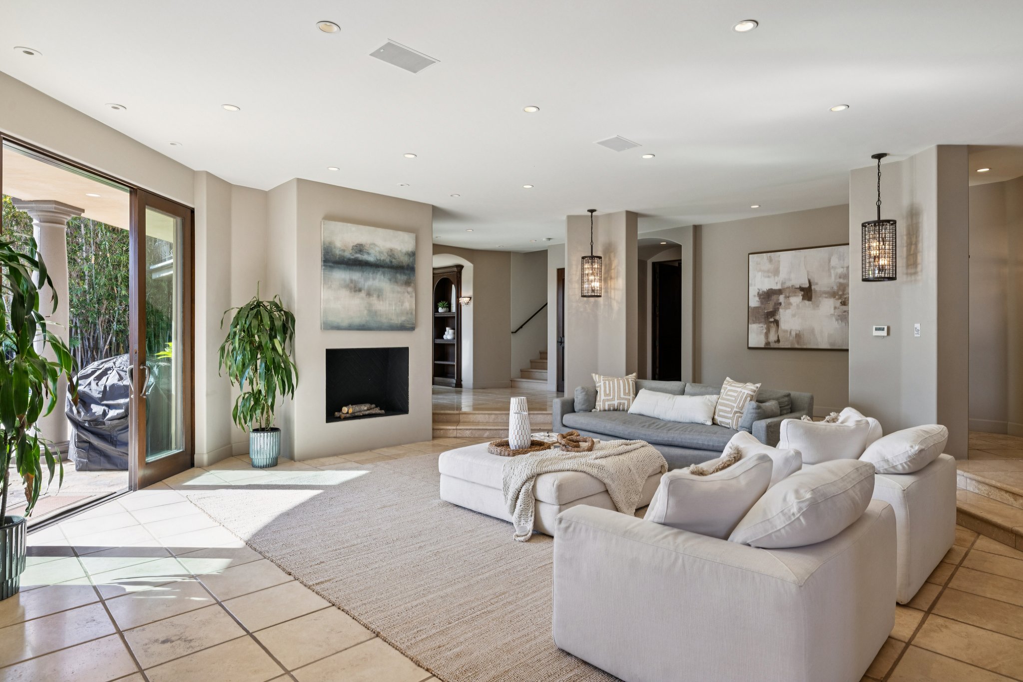 S Poinsettia Ave-S2402-009 (2).jpg