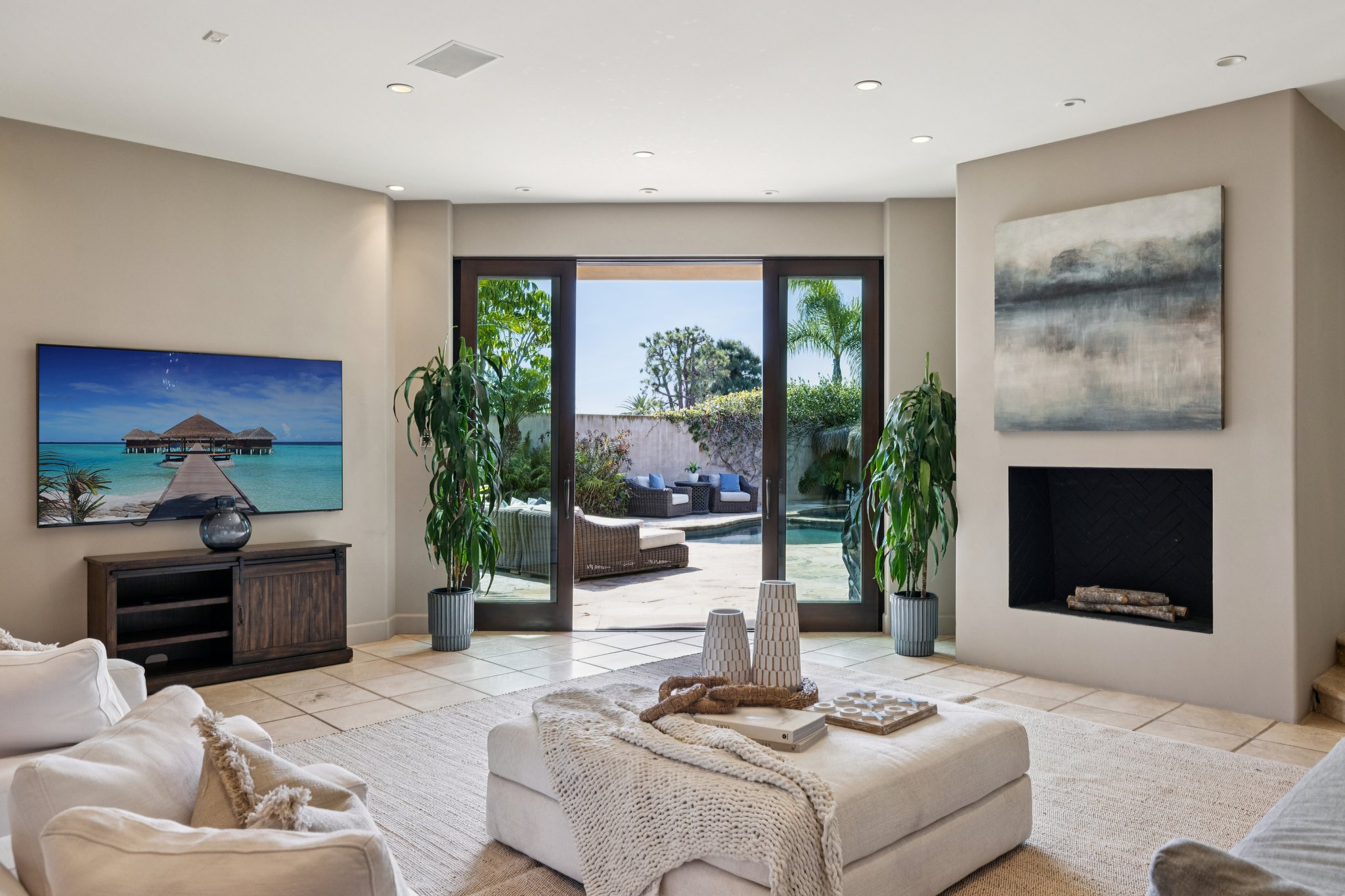 S Poinsettia Ave-S2402-010 (2).jpg