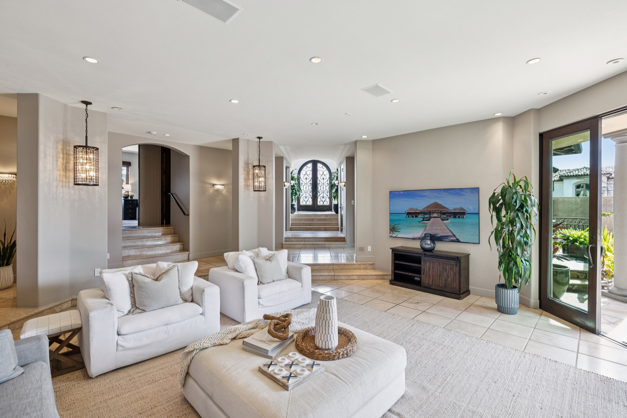 S Poinsettia Ave-S2402-012 (2).jpg