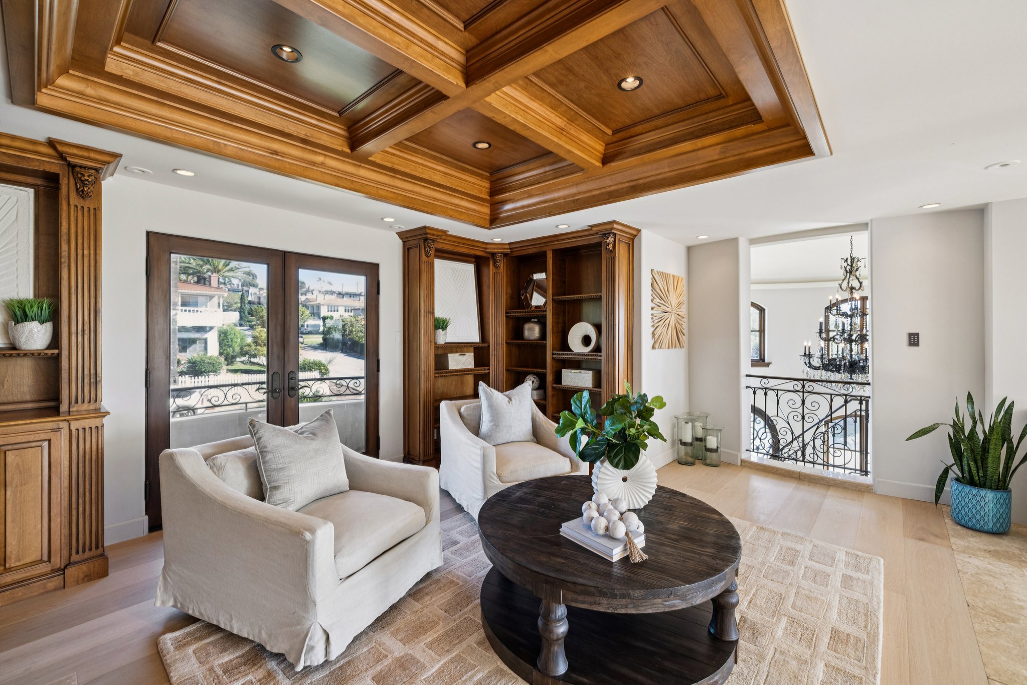 S Poinsettia Ave-S2402-024.jpg