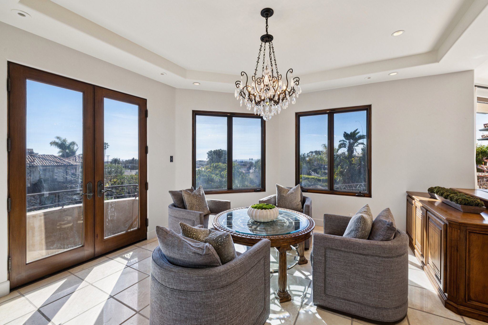 S Poinsettia Ave-S2402-031.jpg