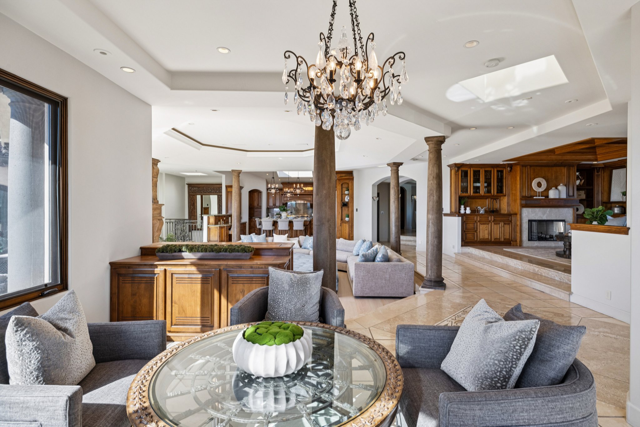 S Poinsettia Ave-S2402-033.jpg