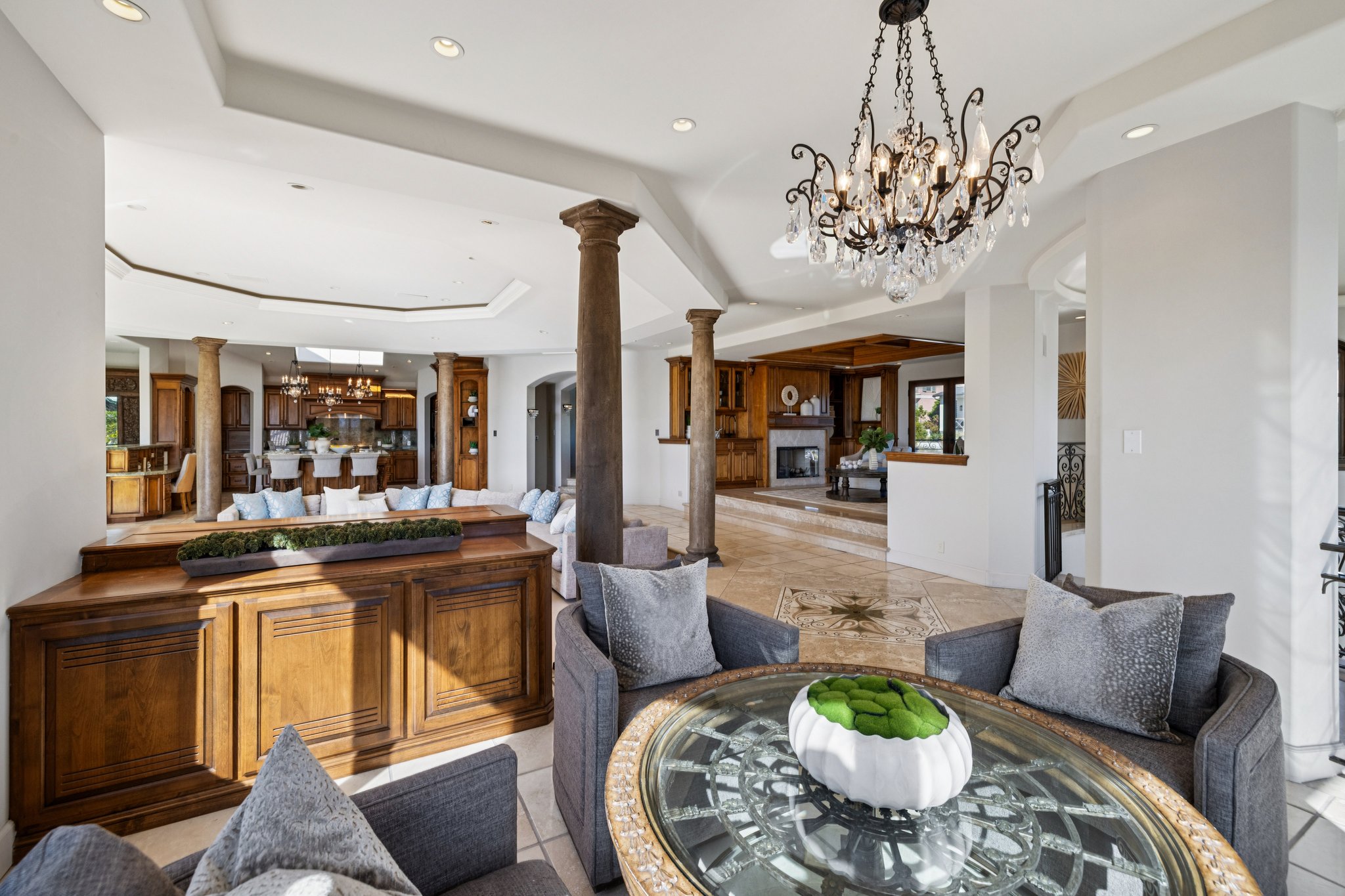 S Poinsettia Ave-S2402-034.jpg