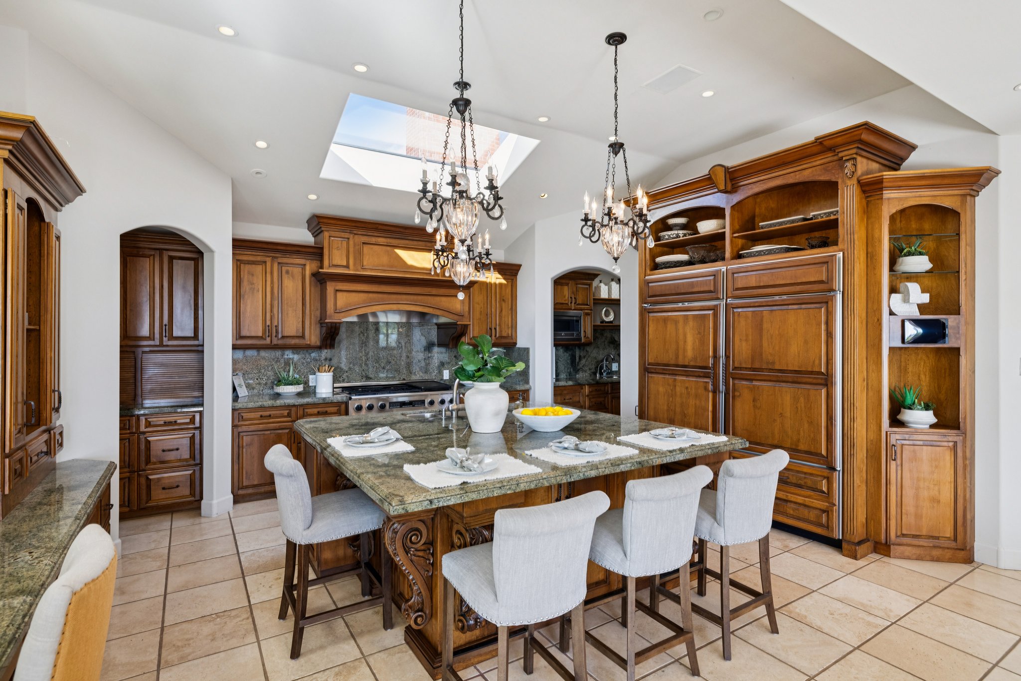 S Poinsettia Ave-S2402-035.jpg