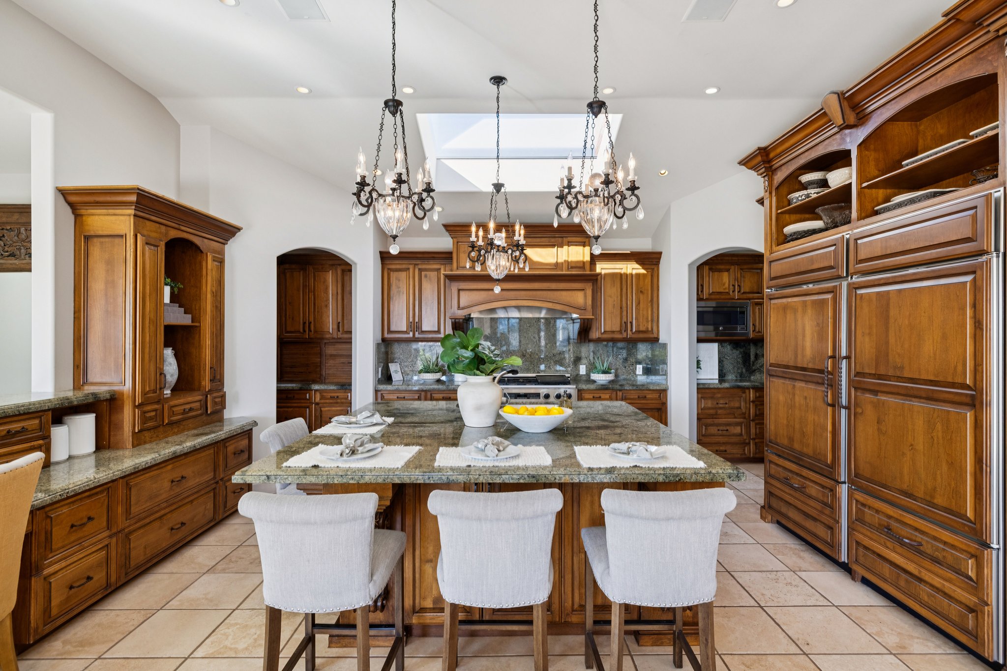 S Poinsettia Ave-S2402-037.jpg