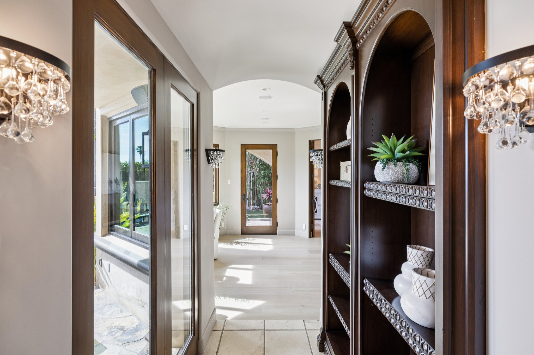 S Poinsettia Ave-S2402-043.jpg