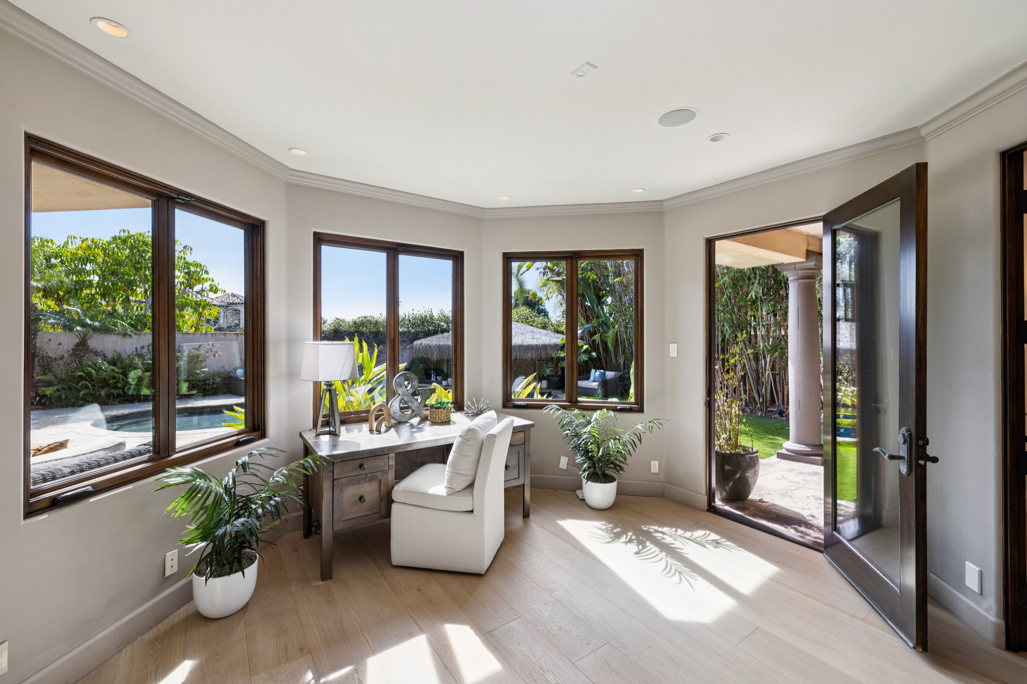 S Poinsettia Ave-S2402-044.jpg