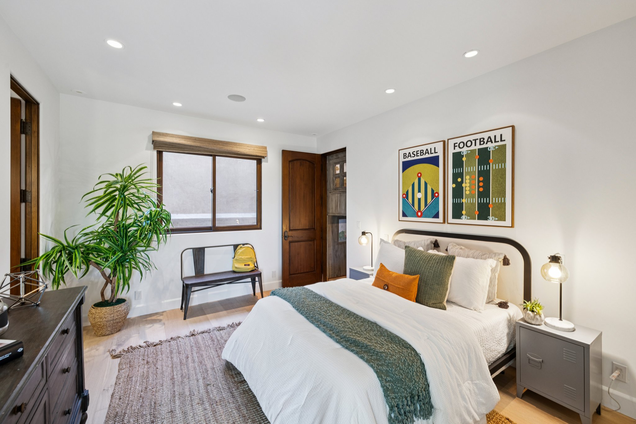 S Poinsettia Ave-S2402-048.jpg