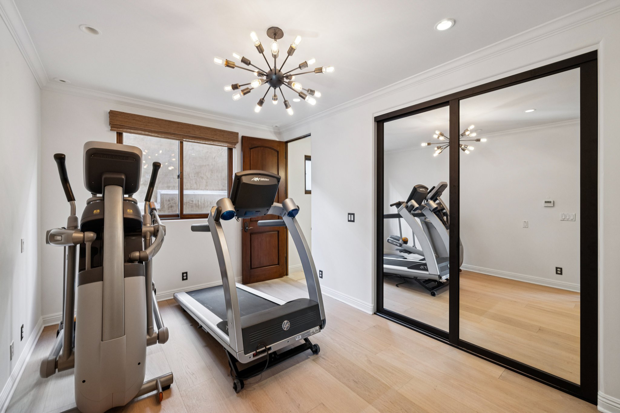 S Poinsettia Ave-S2402-063.jpg