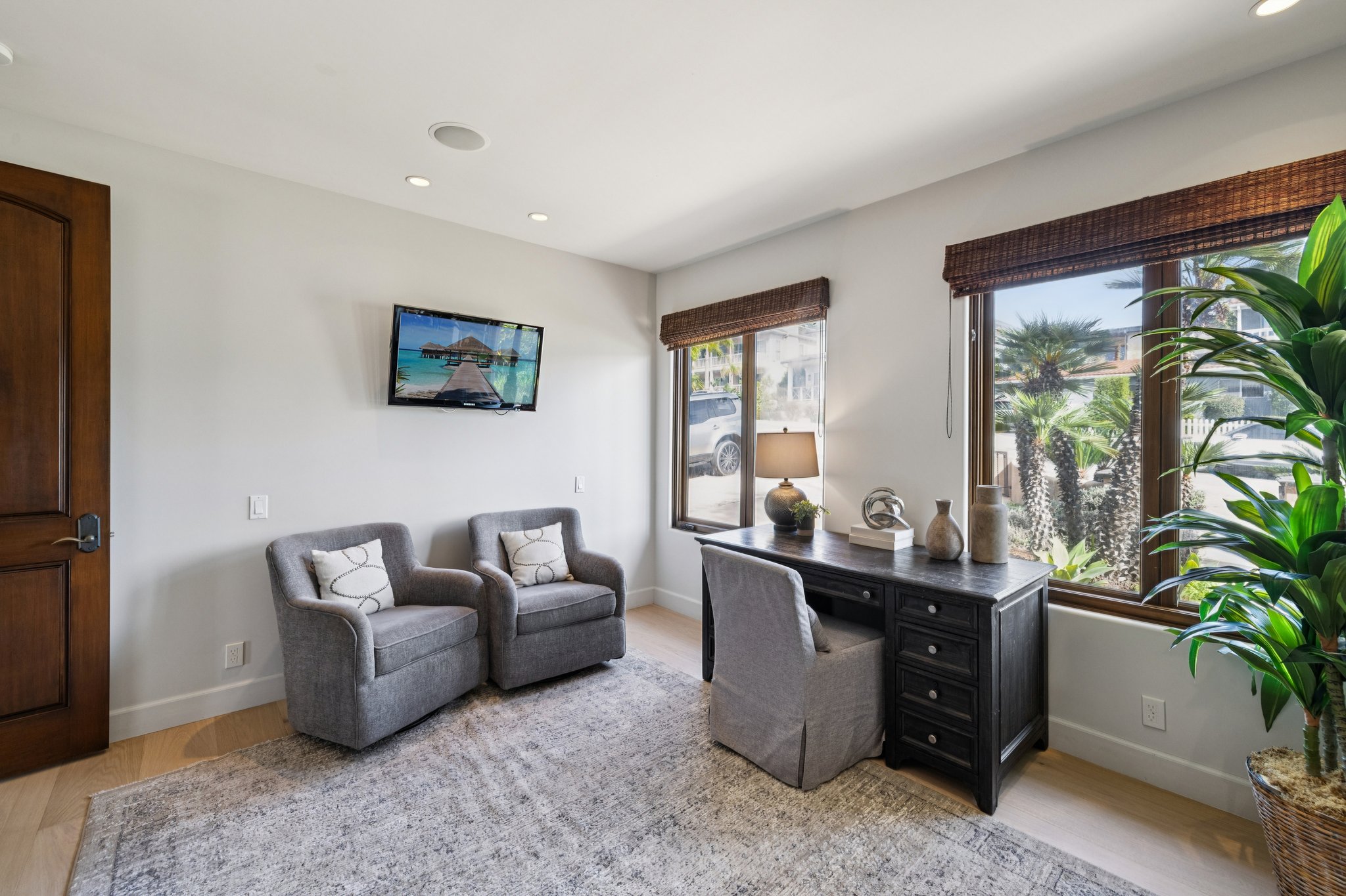 S Poinsettia Ave-S2402-069.jpg