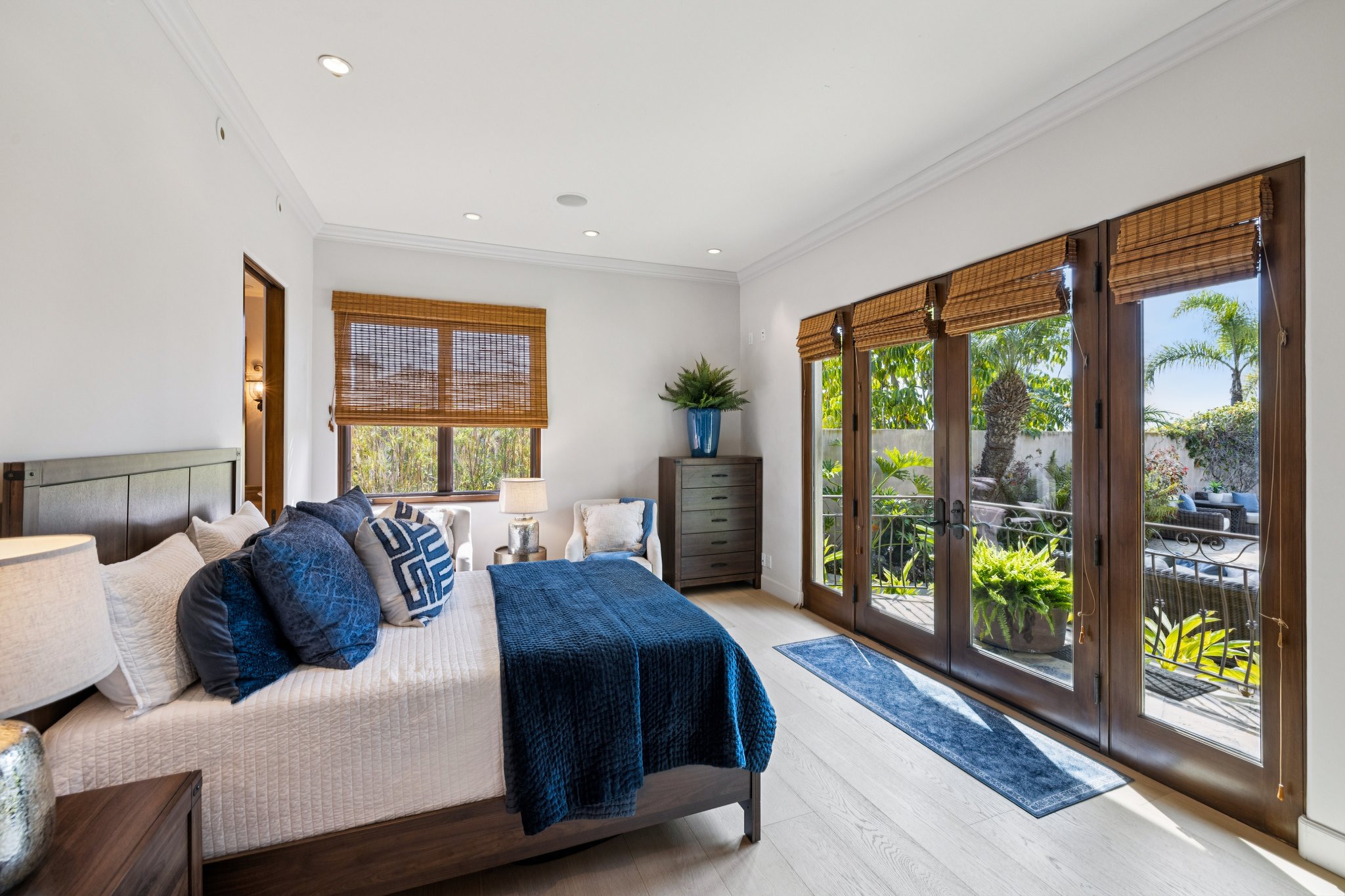 S Poinsettia Ave-S2402-072.jpg