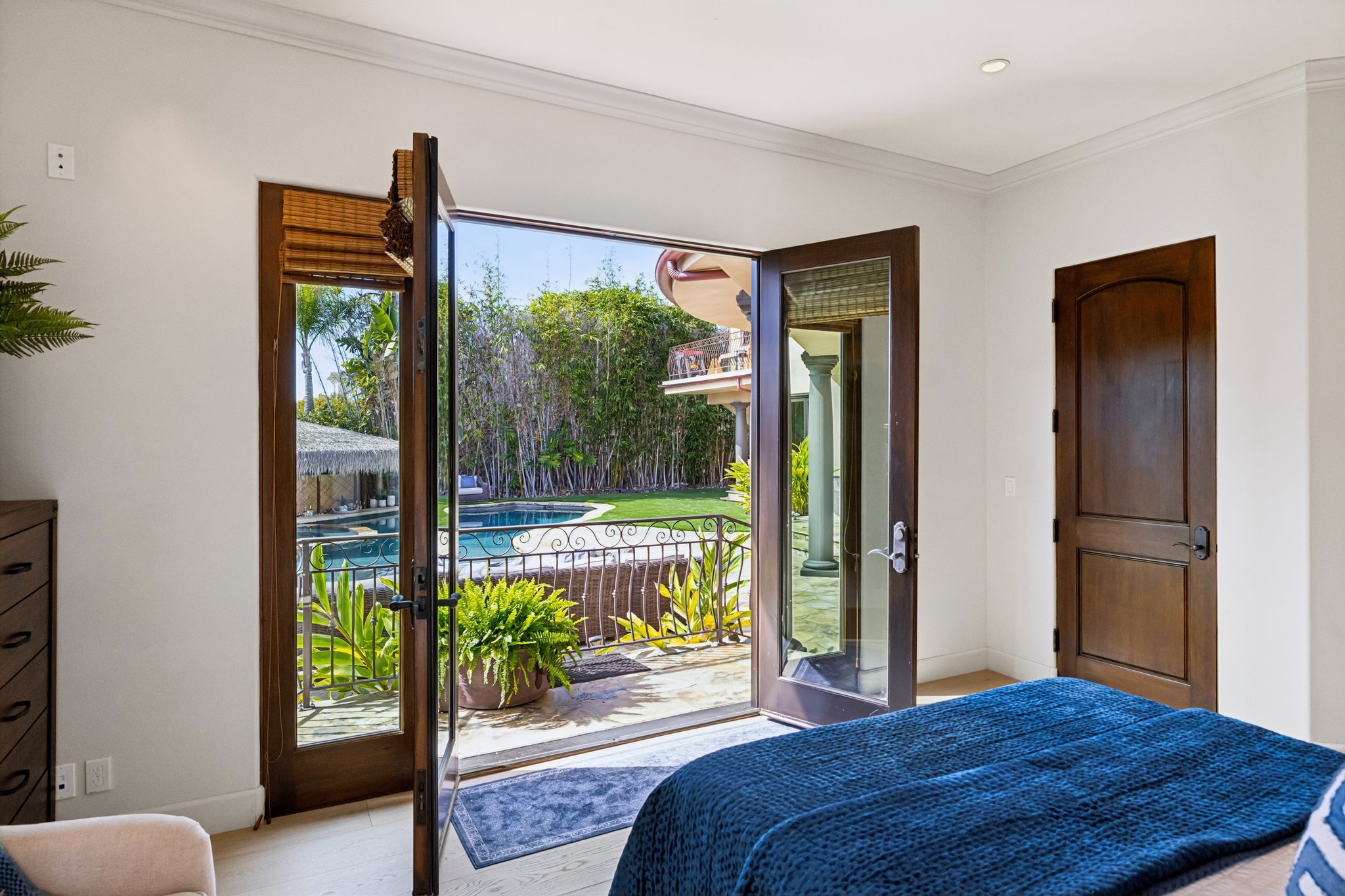 S Poinsettia Ave-S2402-076.jpg