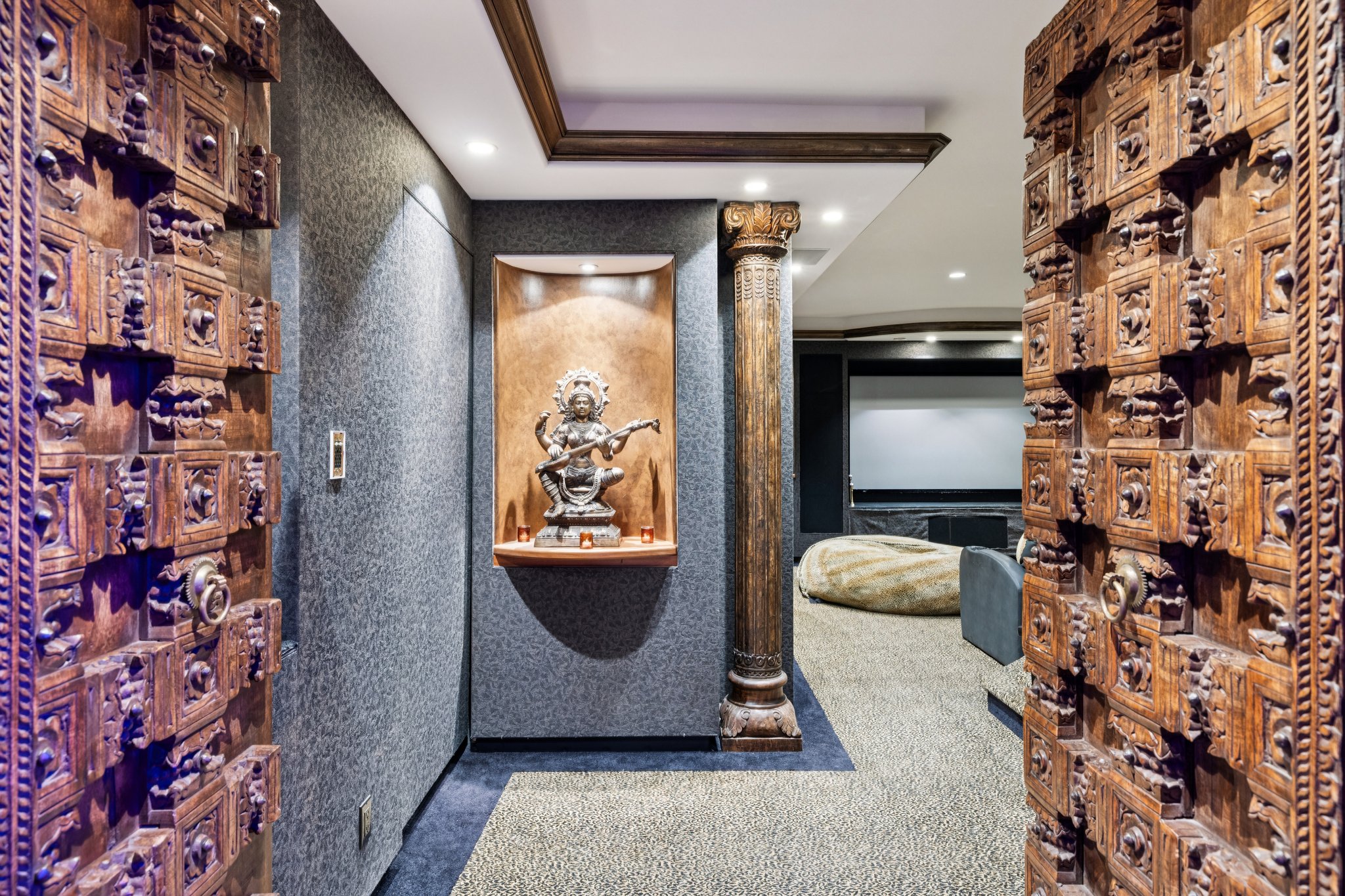 S Poinsettia Ave-S2402-095.jpg