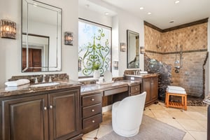 S Poinsettia Ave-S2402-006.jpg