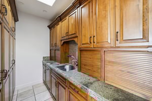 S Poinsettia Ave-S2402-041.jpg