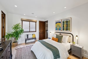 S Poinsettia Ave-S2402-048.jpg