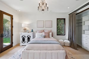 S Poinsettia Ave-S2402-058.jpg