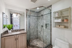 S Poinsettia Ave-S2402-062.jpg