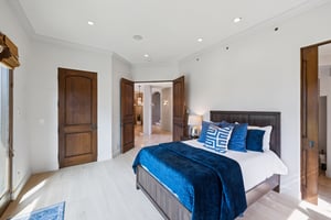 S Poinsettia Ave-S2402-074.jpg