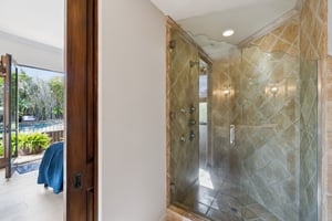 S Poinsettia Ave-S2402-078.jpg