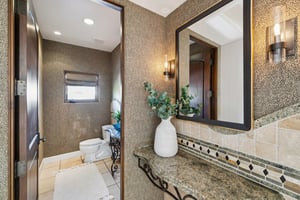 S Poinsettia Ave-S2402-079.jpg