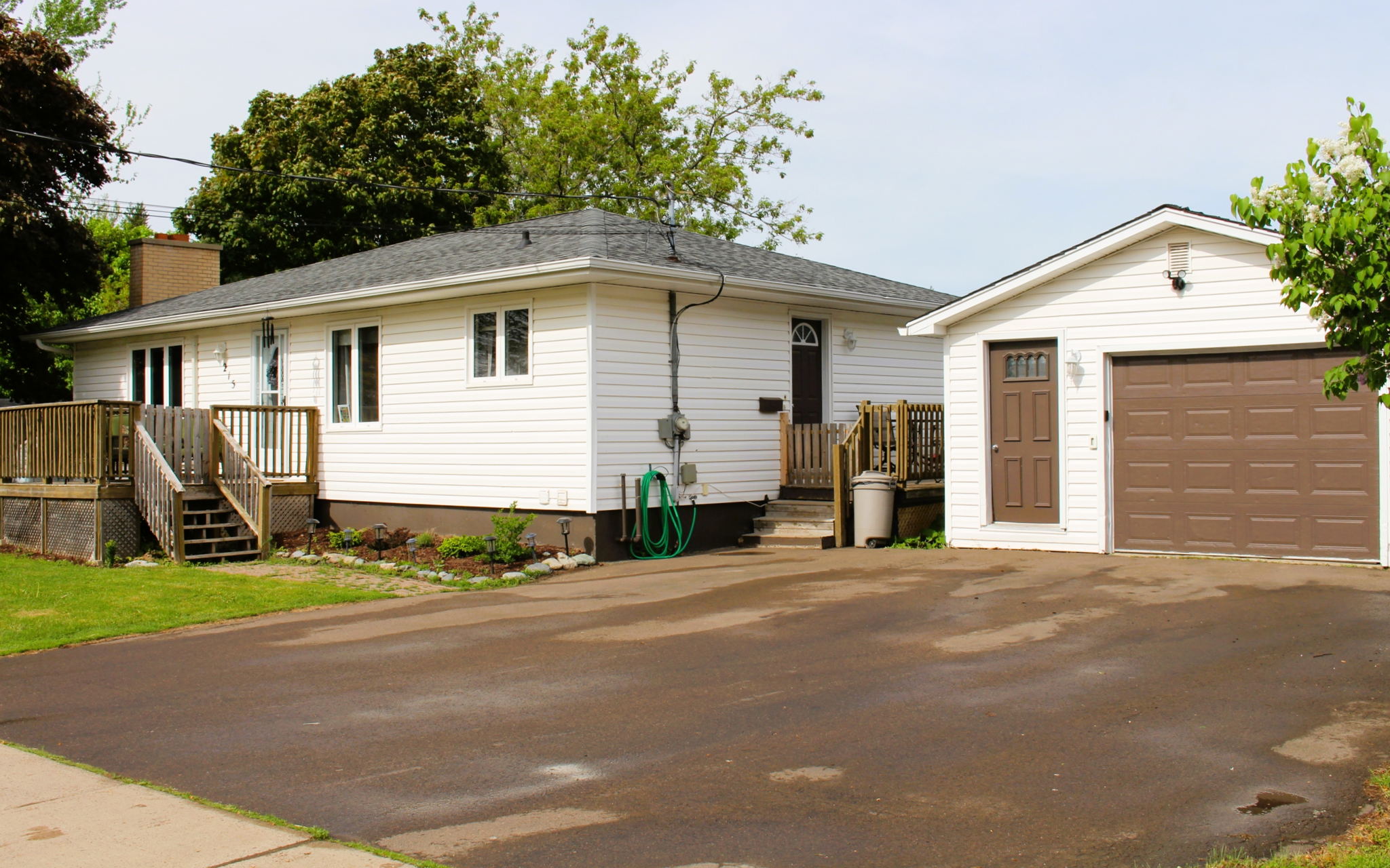 215 Spruce St, Moncton, NB E1C 7K5 PROPICSTA & MeasureMySpace