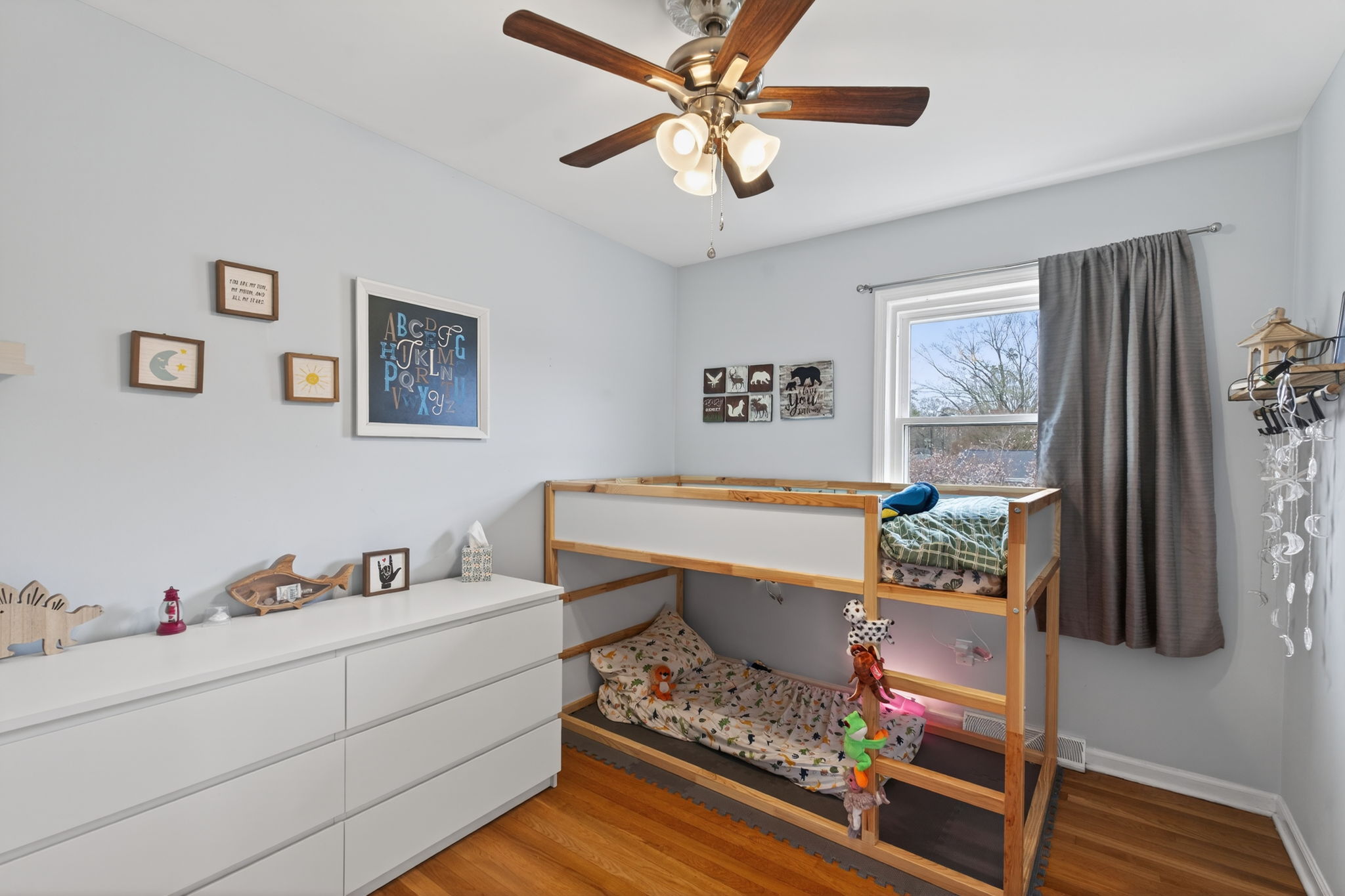 Bright and spacious bedroom (1 of 3).