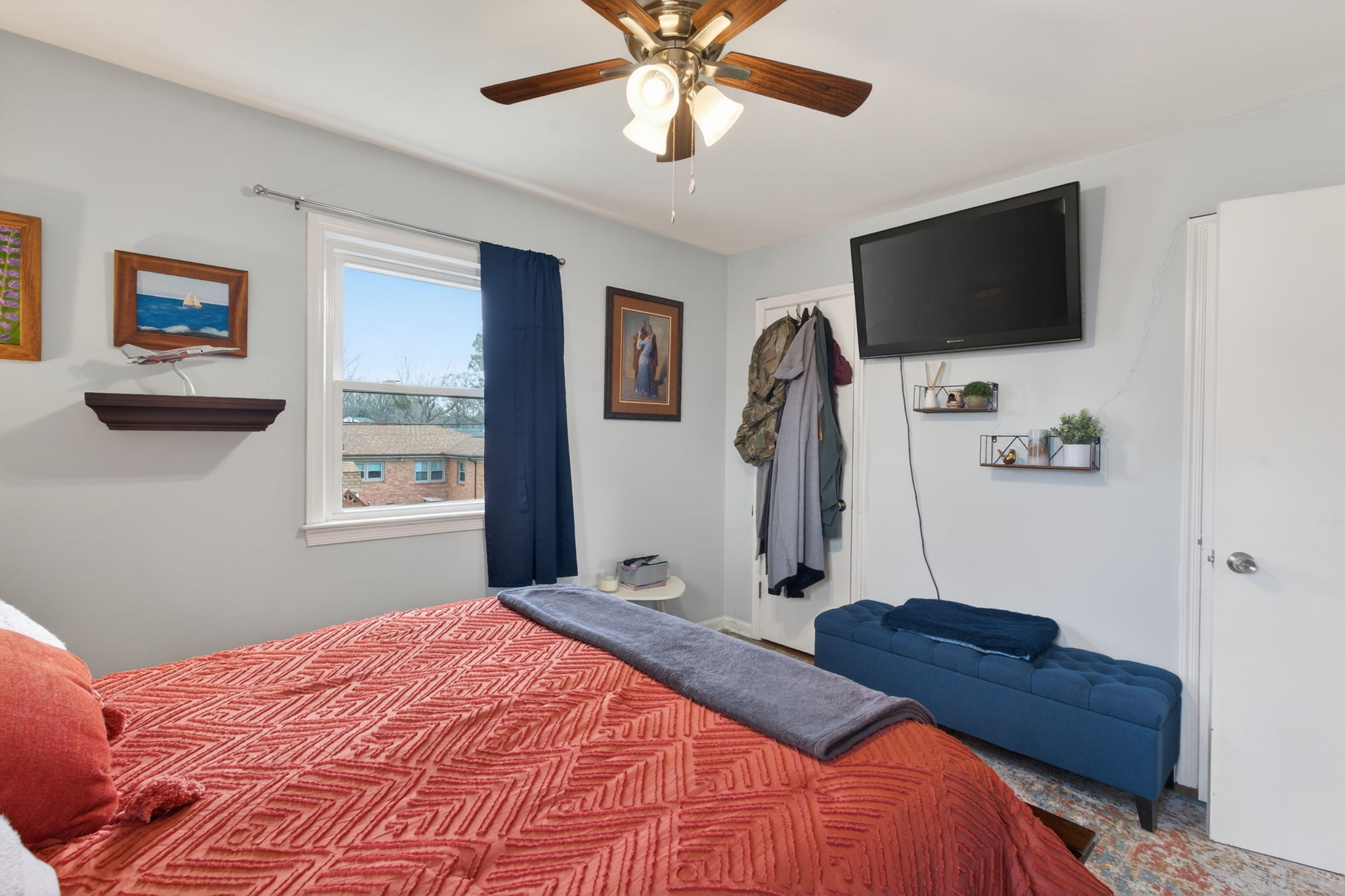 Full-size Primary Bedroom Walk-in Closet.