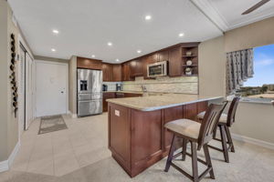 Breakfast Bar - Kitchen