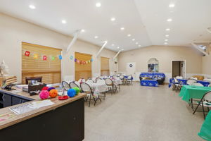  Photo 37