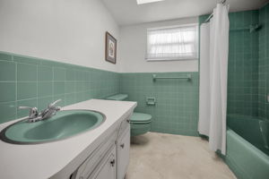 Bathroom2