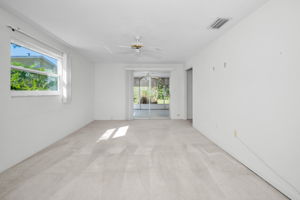 Primary Bedroom1a