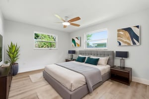 DSC06357 virtually staged.jpeg