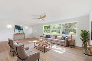 DSC06375 virtually staged.jpeg