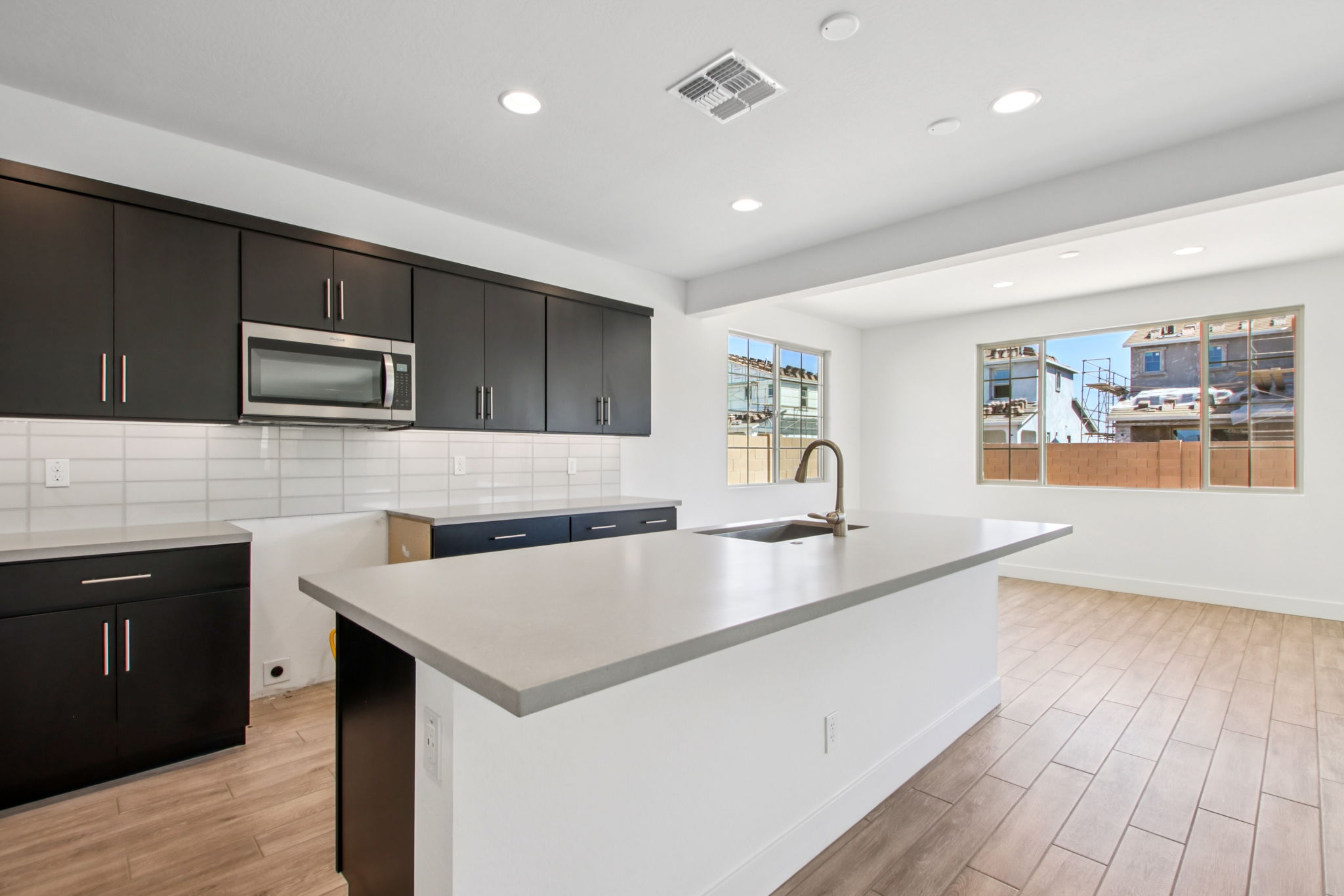 21505 E Sparrow Dr-S2507-011