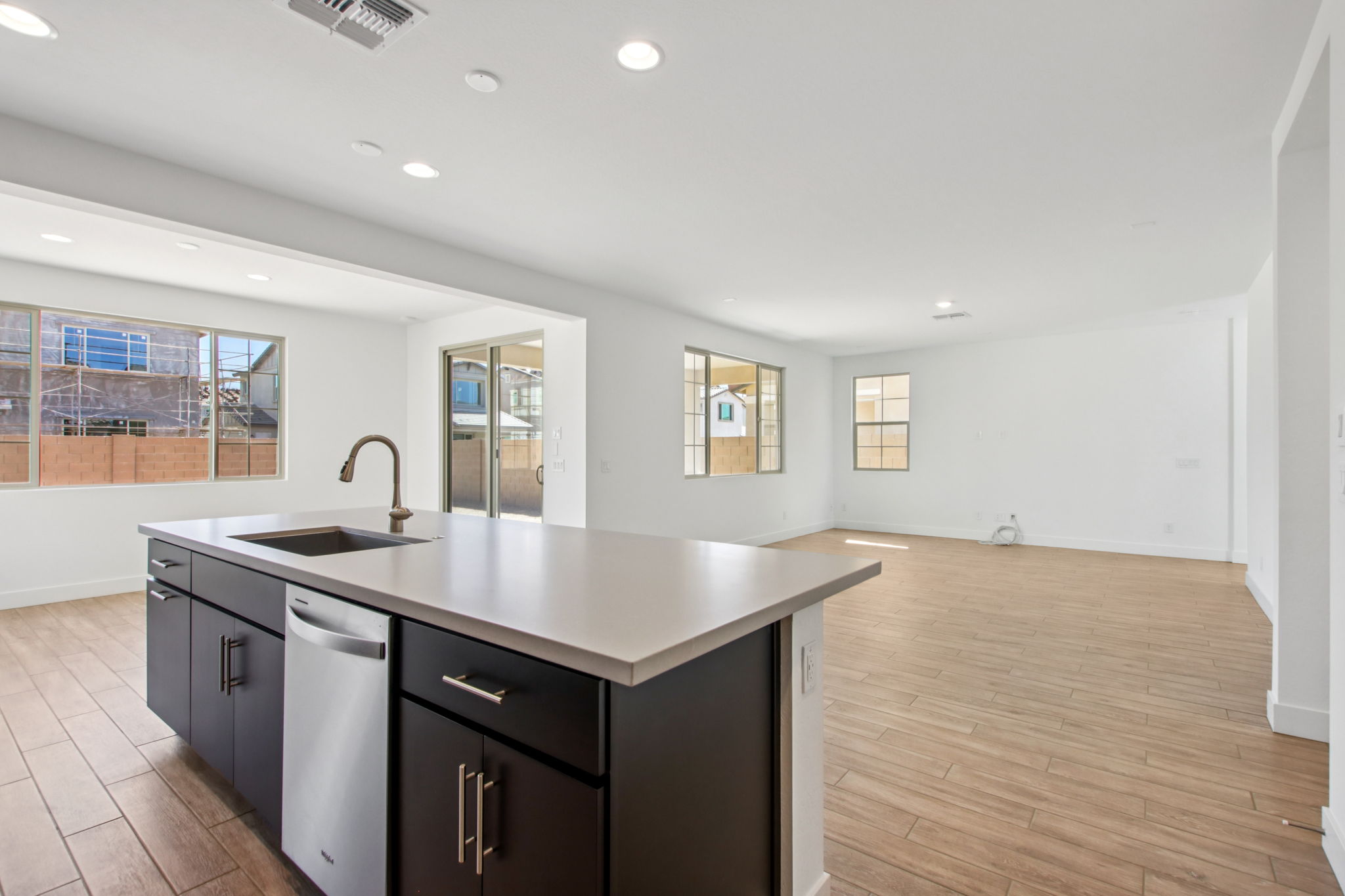 21505 E Sparrow Dr-S2507-013