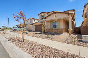 21505 E Sparrow Dr-S2507-002