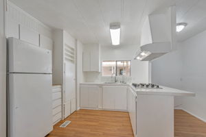010_2151 Oakland Rd 269