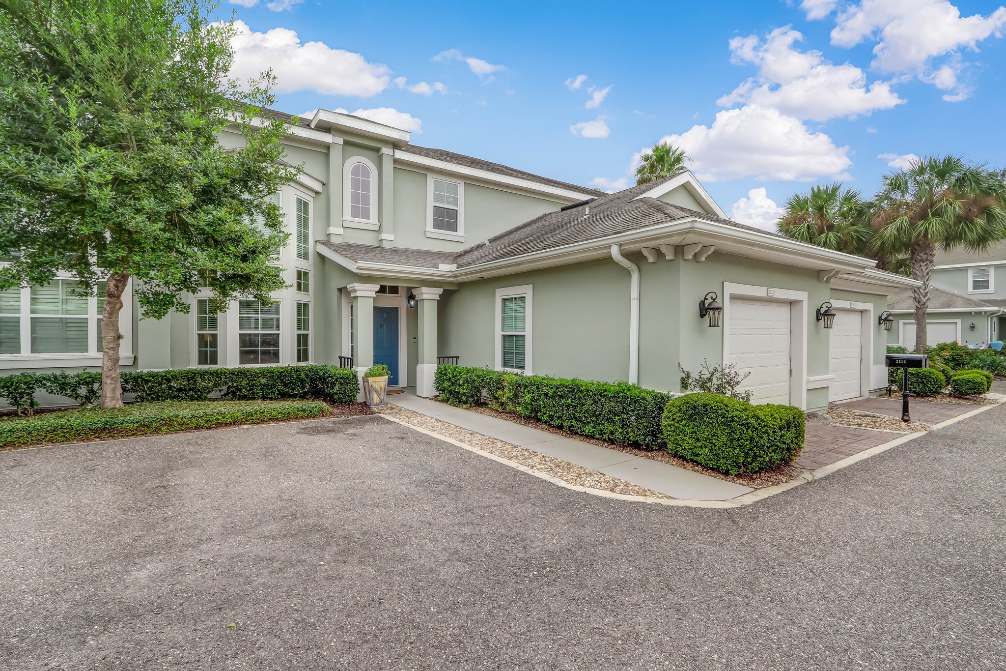 Welcome to 2152 Daylily Ln