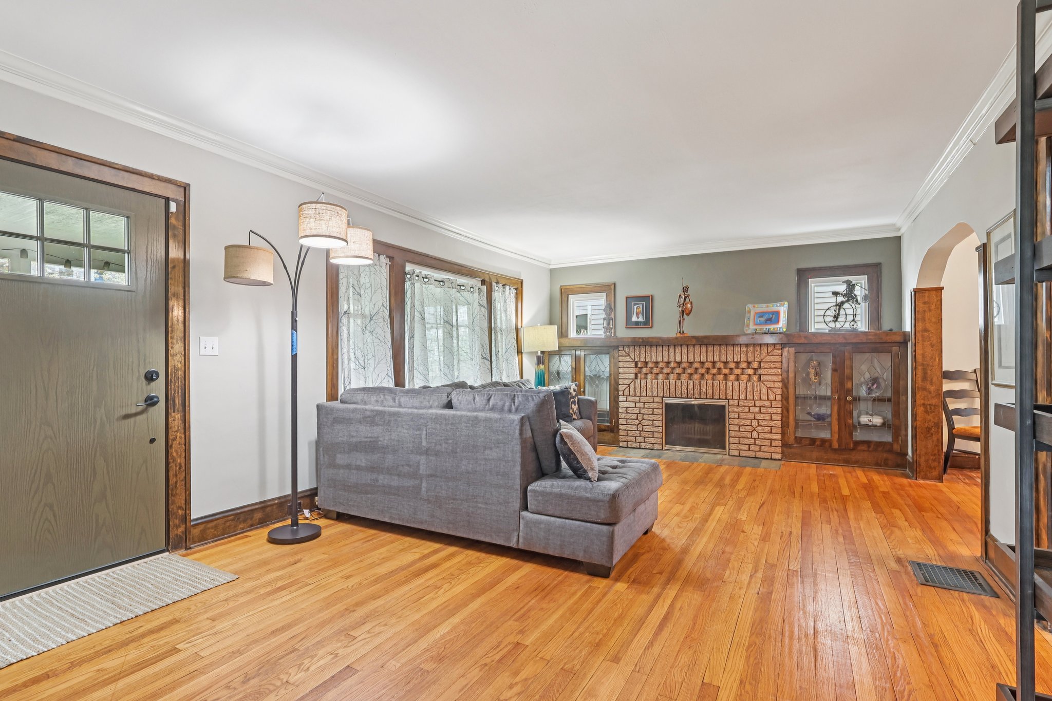 Glenbury Ave-S1604-003.jpg