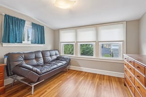 Glenbury Ave-S1604-018.jpg